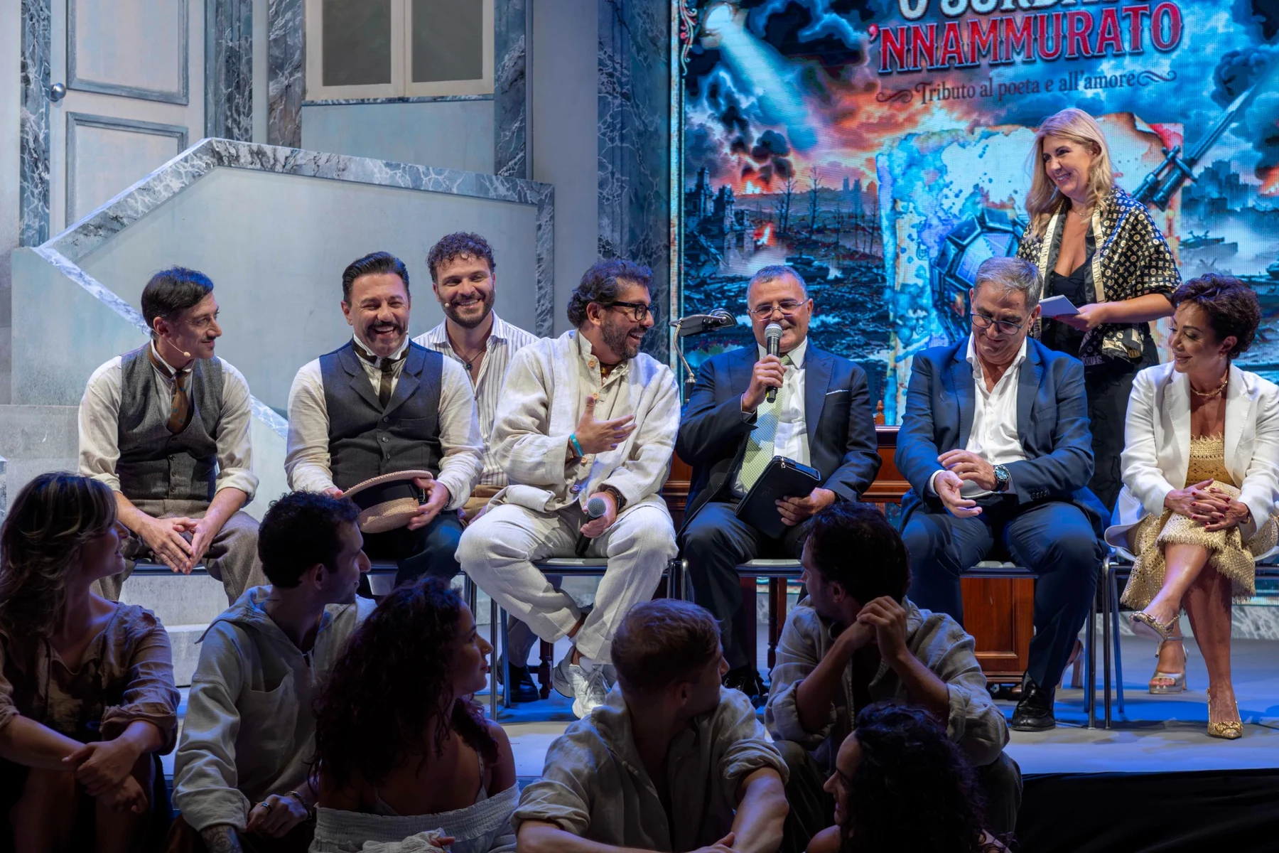 Momento di confronto durante la conferenza stampa